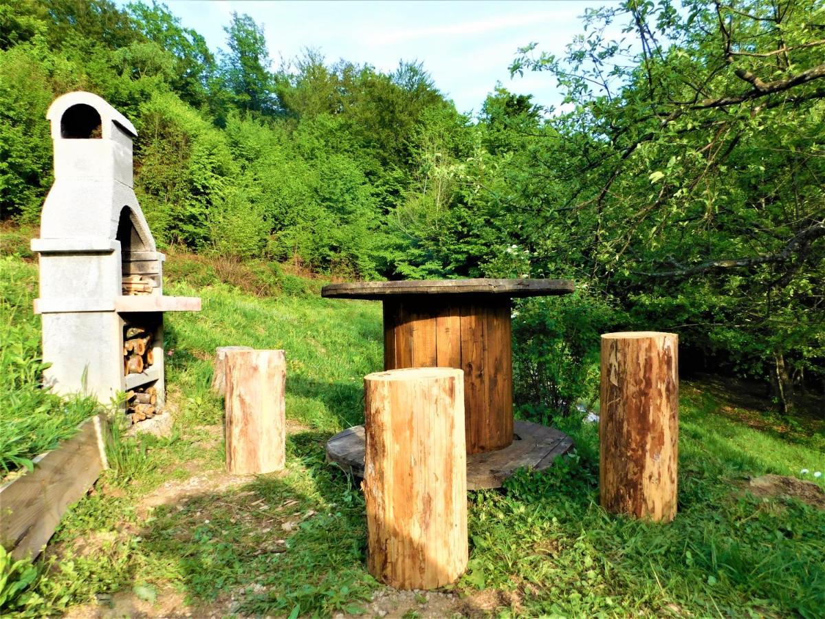 Robinzonski Turizam "Robin' S Hood" Skrad Εξωτερικό φωτογραφία